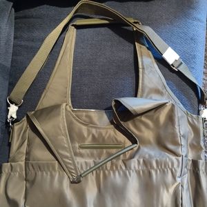 Thirty-one City Park olive bag